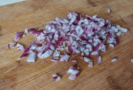 Фото шага рецепта Салат с тунцом 189289 шаг 6  