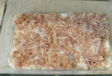 Фото шага рецепта Салат с тунцом 191027 шаг 6  