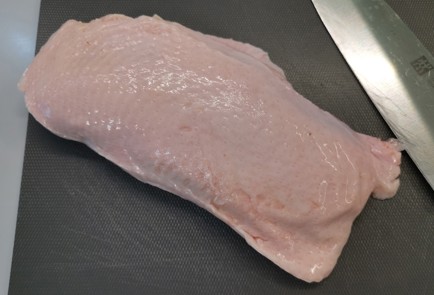 Фото шага рецепта Салат с утиной грудкой 188800 шаг 1  