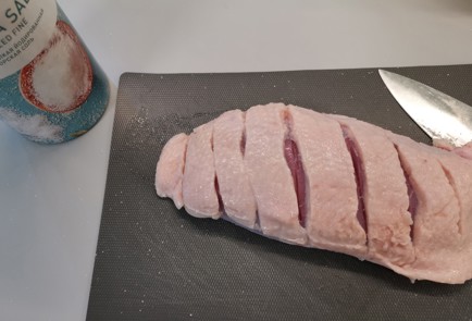 Фото шага рецепта Салат с утиной грудкой 188800 шаг 2  