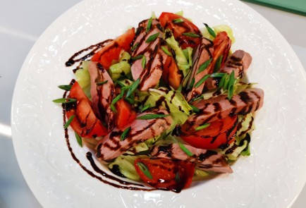 Фото шага рецепта Салат с утиной грудкой 188800 шаг 9  