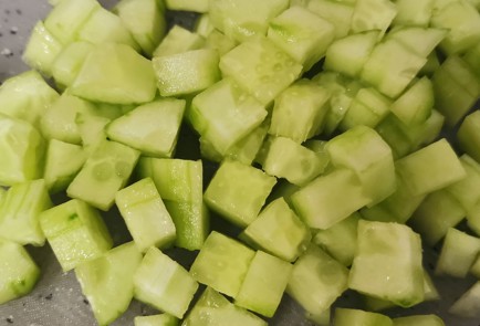 Фото шага рецепта Салат с вялеными помидорами 173691 шаг 2  