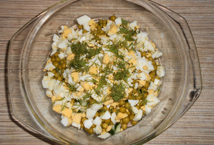 Фото шага рецепта Салат с зеленым горохом и курицей 152120 шаг 5  