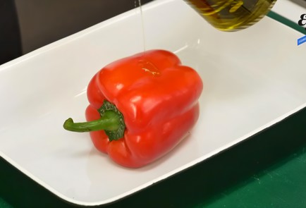 Фото шага рецепта Салат с жареным баклажаном и перцем 92266 шаг 1  