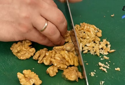 Фото шага рецепта Салат с жареным баклажаном и перцем 92266 шаг 3  