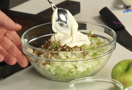 Фото шага рецепта Салат Счастливого Рождества католики 126313 шаг 3  