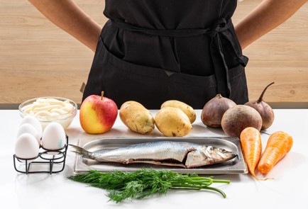 Фото шага рецепта Салат шуба с селедкой 187802 шаг 1