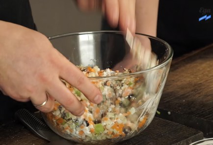 Фото шага рецепта Салат Сладкий Роман 126312 шаг 3  