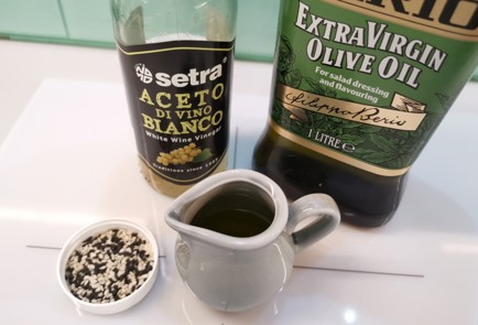 Фото шага рецепта Салат со слабосоленой семгой 175662 шаг 10  