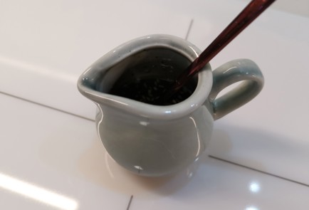 Фото шага рецепта Салат со слабосоленой семгой 175662 шаг 12  