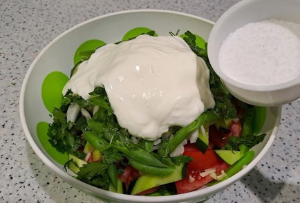 Фото шага рецепта Салат с фасолью спаржевой 190211 шаг 10  