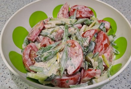 Фото шага рецепта Салат с фасолью спаржевой 190211 шаг 11  