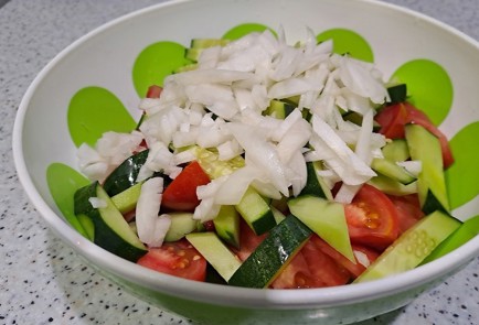 Фото шага рецепта Салат с фасолью спаржевой 190211 шаг 5  