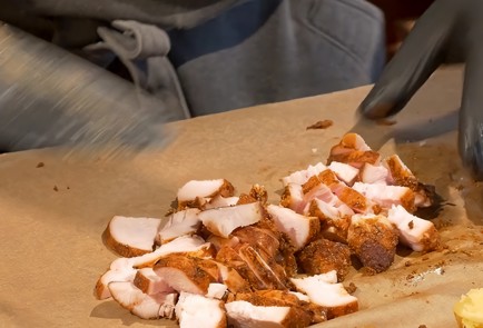 Фото шага рецепта Салат со вчерашней индейкой 140901 шаг 6  