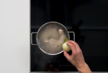 Фото шага рецепта Салат Столичный 151642 шаг 1  