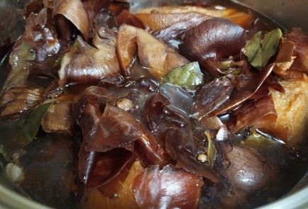 Фото шага рецепта Сало в луковой шелухе и специях 188856 шаг 8  