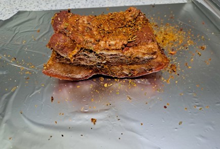 Фото шага рецепта Сало варенное в луковой шелухе 188252 шаг 14