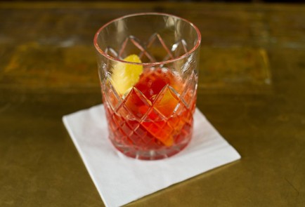 Фото шага рецепта Сазерак 35380 шаг 8  