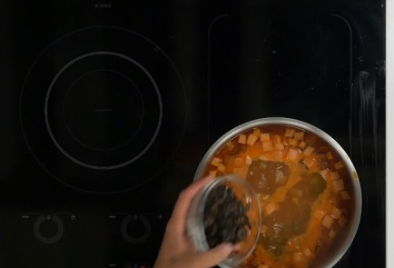 Фото шага рецепта Сборная солянка 139663 шаг 8  