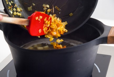 Фото шага рецепта Щавелевый суп 31638 шаг 3  