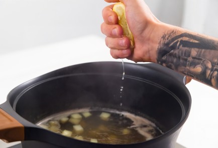 Фото шага рецепта Щавелевый суп 31638 шаг 5  