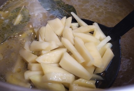 Фото шага рецепта Щавелевый суп с яйцом 189082 шаг 2  