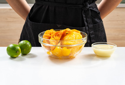 Фото шага рецепта Щербет из манго с лаймом 189259 шаг 1  