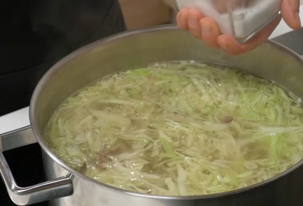 Фото шага рецепта Щи из свежей капусты 139539 шаг 7  