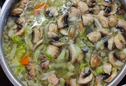 Фото шага рецепта Щи куриные с грибами 174951 шаг 18  