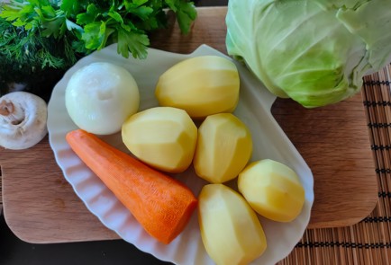 Фото шага рецепта Щи куриные с грибами 174951 шаг 5  