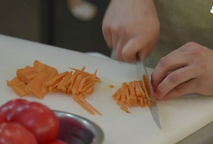 Фото шага рецепта Щи с беконом 152069 шаг 4  