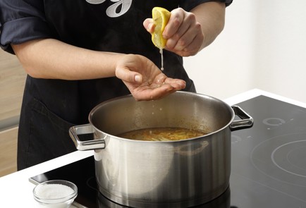 Фото шага рецепта Щи с куриными сердечками 152827 шаг 10  