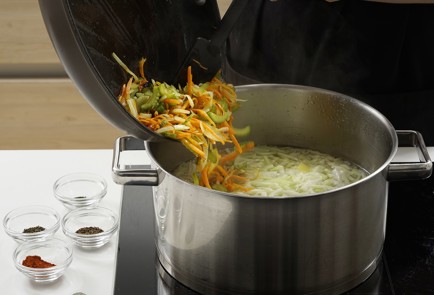 Фото шага рецепта Щи с куриными сердечками 152827 шаг 9  