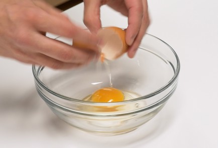 Фото шага рецепта Сдобные булочки 140057 шаг 4  