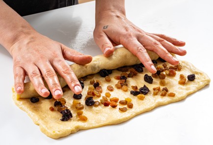 Фото шага рецепта Сдобные куличи 188910 шаг 10  