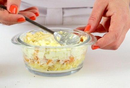 Фото шага рецепта Селедка под шубой 52358 шаг 5  