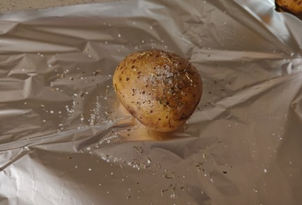 Фото шага рецепта Селедка под шубой с яблочным соусом 176166 шаг 1  