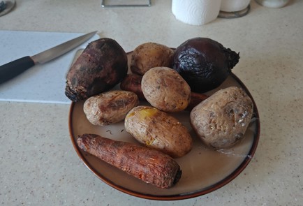 Фото шага рецепта Селедка под шубой с яблочным соусом 176166 шаг 3  