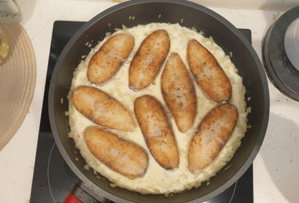 Фото шага рецепта Семга в сливках 191142 шаг 8  