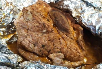 Фото шага рецепта Сэндвич с бужениной и запеченным перцем 189208 шаг 2  