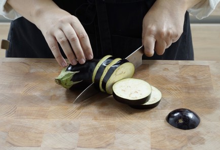 Фото шага рецепта Сэндвич с овощами гриль 152645 шаг 1