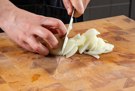 Фото шага рецепта Сэндвич с рваной свининой 191065 шаг 2  