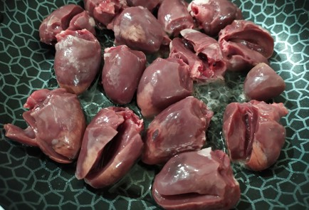 Фото шага рецепта Сердце индейки в сырном соусе 189389 шаг 3  