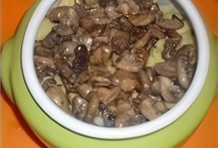 Фото шага рецепта Сердечки в горшочках 52524 шаг 3  