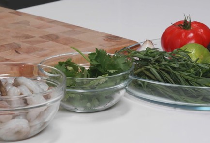 Фото шага рецепта Севиче из креветок с тархуном 186427 шаг 1  