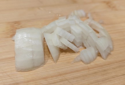 Фото шага рецепта Шакшука на завтрак с болгарским перцем и беконом 191219 шаг 1  