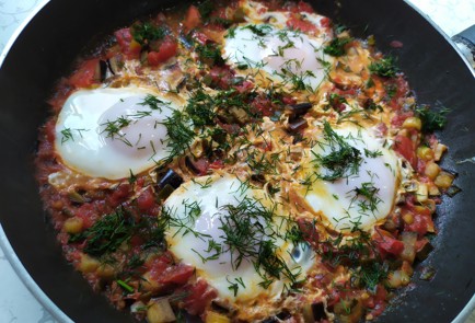 Фото шага рецепта Шакшука с баклажанами 189908 шаг 11  