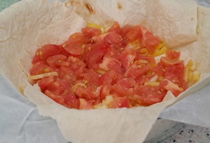 Фото шага рецепта Шакшука в духовке на лаваше с брынзой и базиликом 186614 шаг 11  