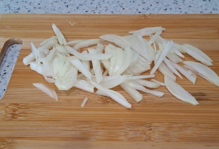 Фото шага рецепта Шакшука в духовке на лаваше с брынзой и базиликом 186614 шаг 4  