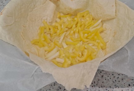 Фото шага рецепта Шакшука в духовке на лаваше с брынзой и базиликом 186614 шаг 6  